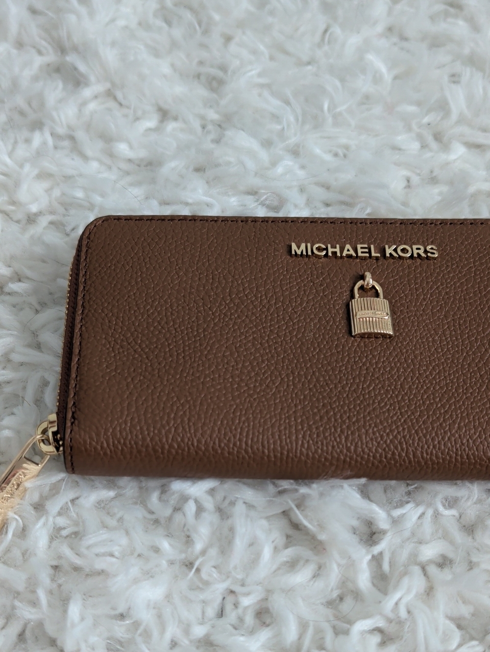 NWT Michael Kors Brown Leather Zip Around Wallet - Picture 4 of 9